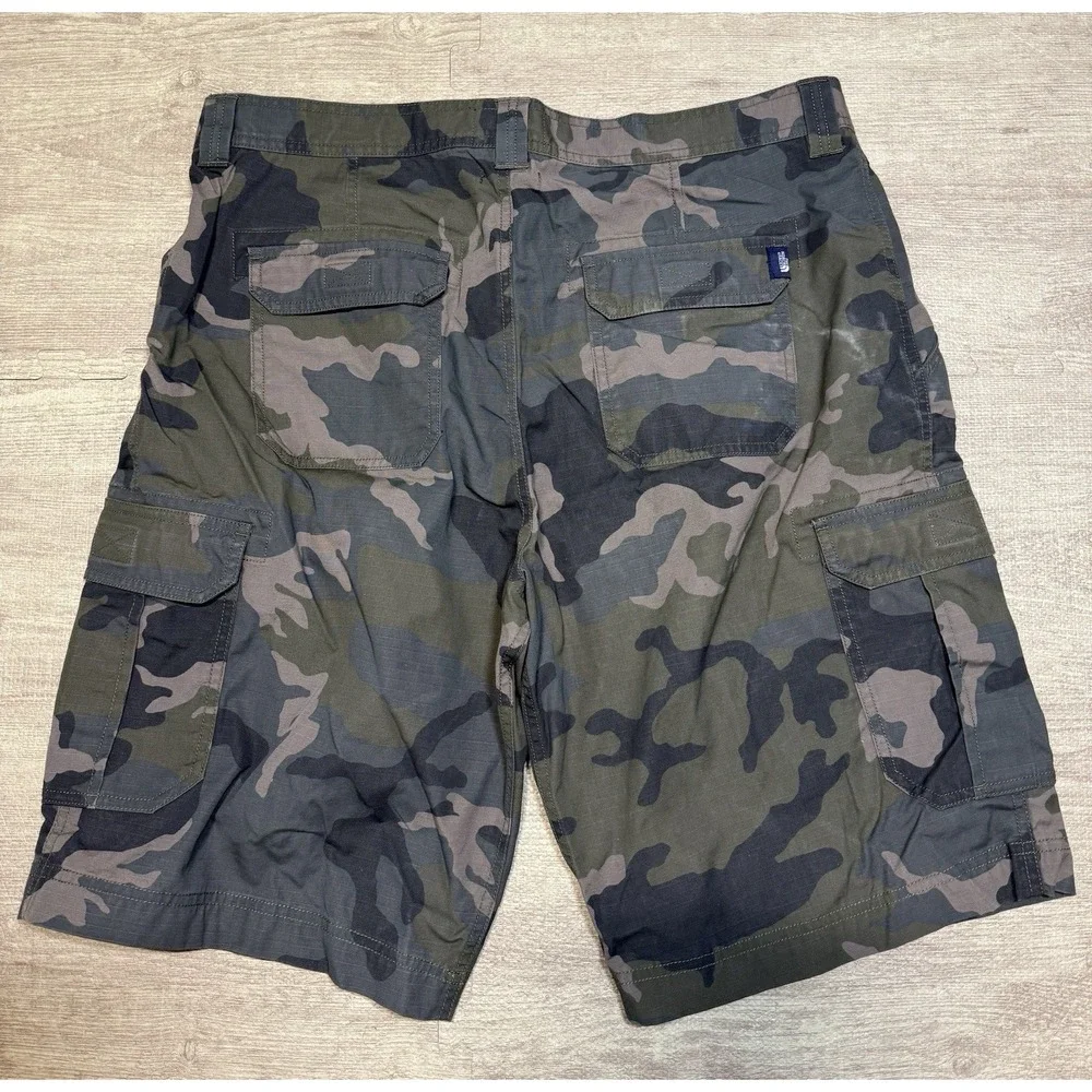 The North Face Cargo Shorts Mens 40 Camo Utility Hiking Outdoor
